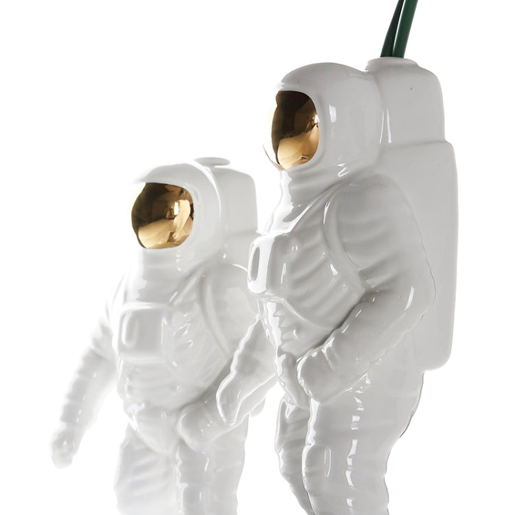 Astronaut Ceramic Model Dried Flowers Ceramic Vase for Tabletop Decor Tool, Walking, Walk, Salute
