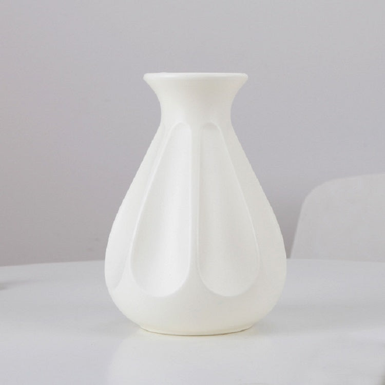 Creative Home Flower Ornaments Dry and Wet Flowers Arrangement Drop-resistant Plastic Vase, 14 x 20 cm