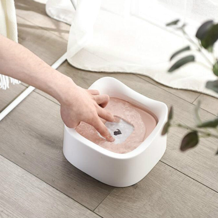 Pet Floating Drinking Bowl Without Wet Mouth Bowl Splash-Proof Drinking Bowl Pet Drinker