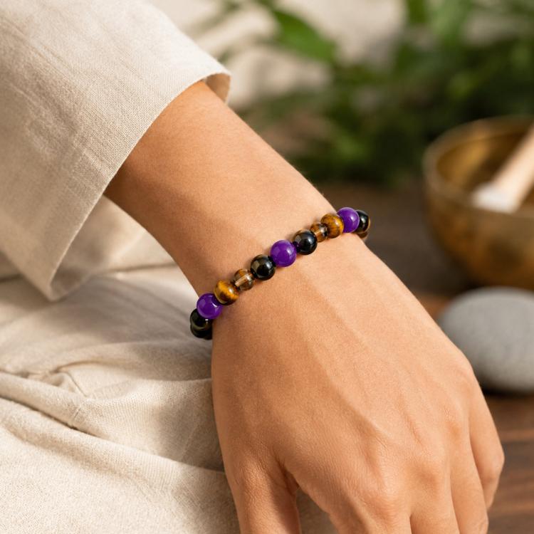 Natural Crystal Beaded Bracelet for Men Women 8mm Amethyst Energy Bracelet for Confidence Meditation Yoga Gift
