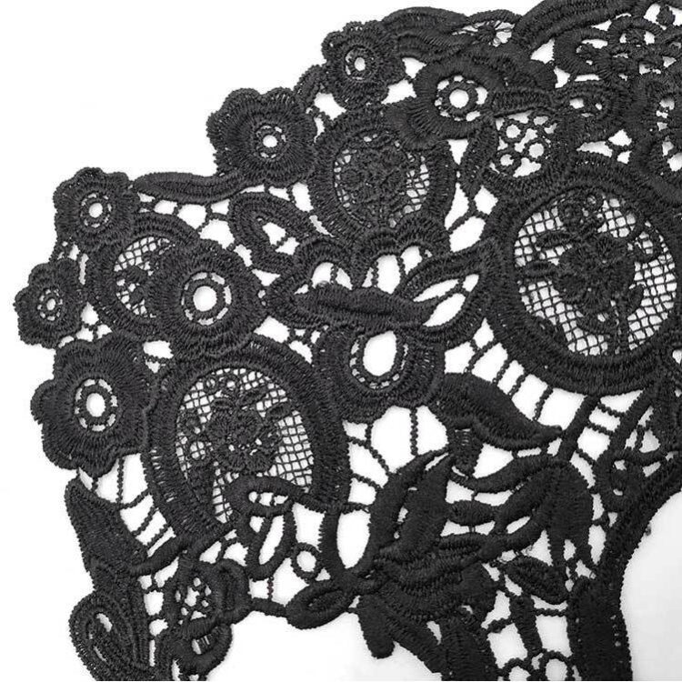 Lace Three-dimensional Hollow Corsage Skull Head Embroidery Cloth Sticker DIY Clothing Accessories, Size: About 31 x 21cm, Black, Light Brown, Apricot, White